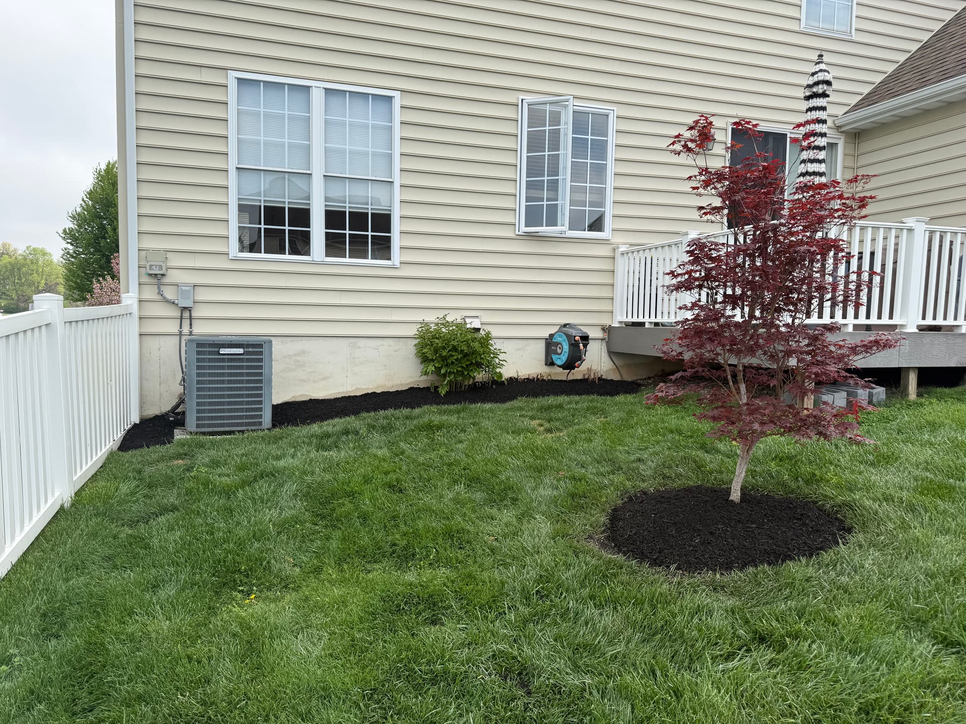 Gallery photos for Fresh Mulch and Lawn Mowing That Took This Property to Another Level: Image #3