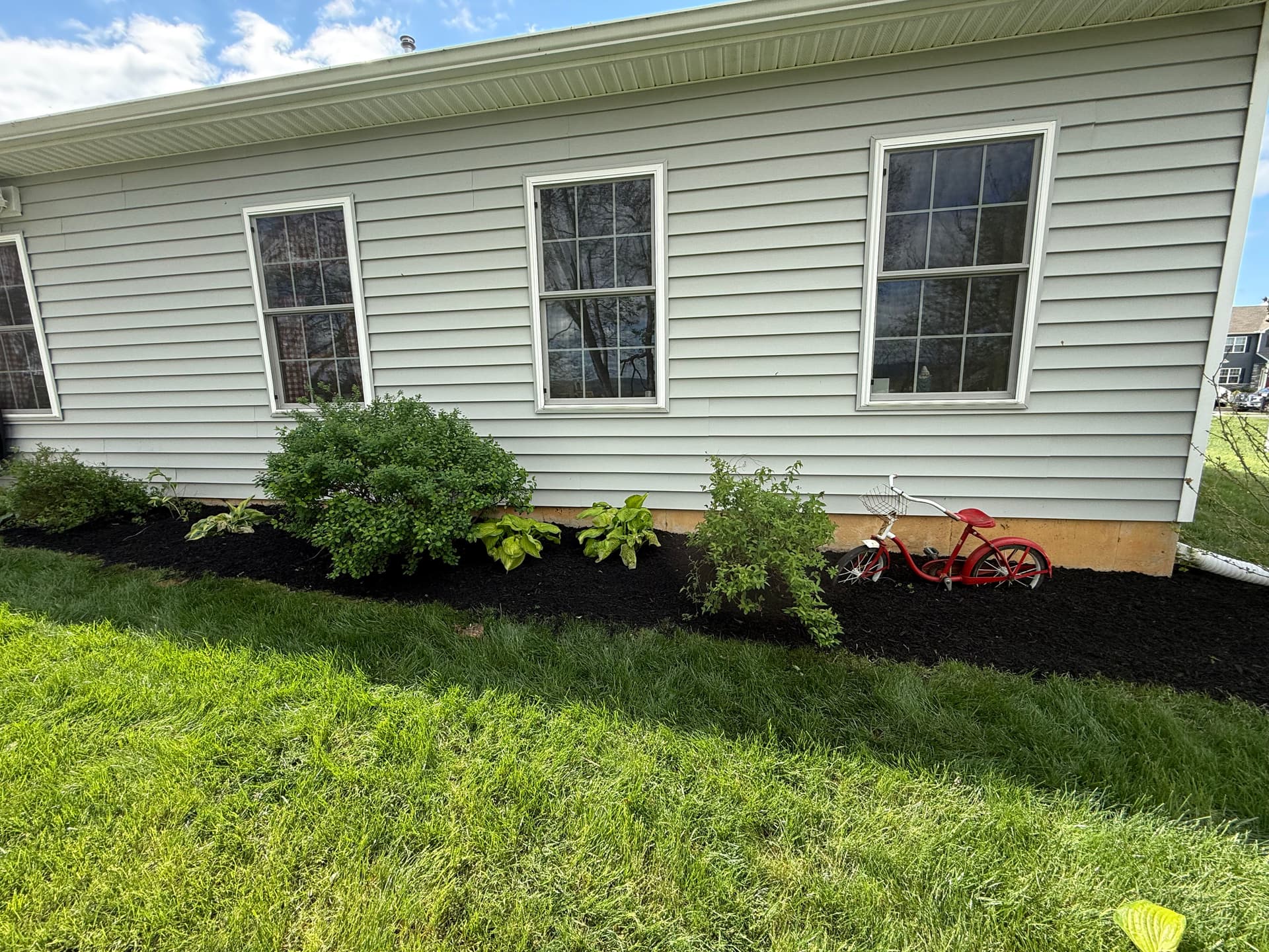 Gallery photos for Fresh Mulch and New Plantings That Make Your Yard Feel Complete: Image #4
