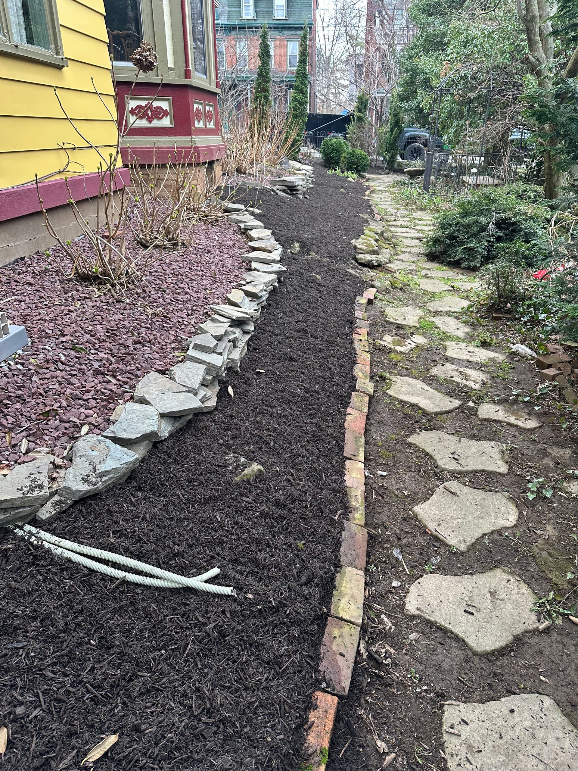 Gallery photos for Transforming Street-Side Gardens for Curbside Charm: Image #3