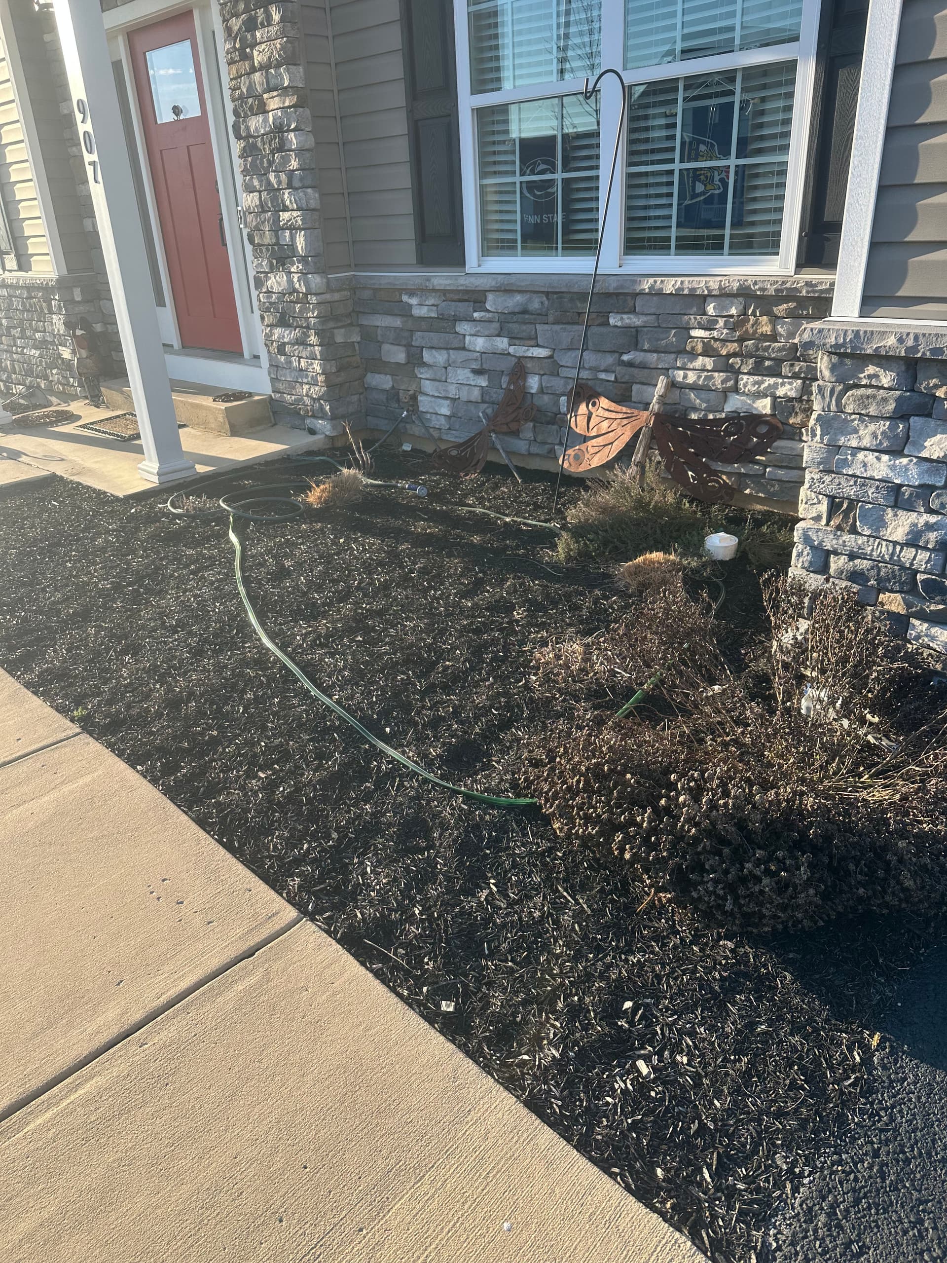 Gallery photos for Mulching and Hardscaping Excellence in Backyard Spaces: Image #1